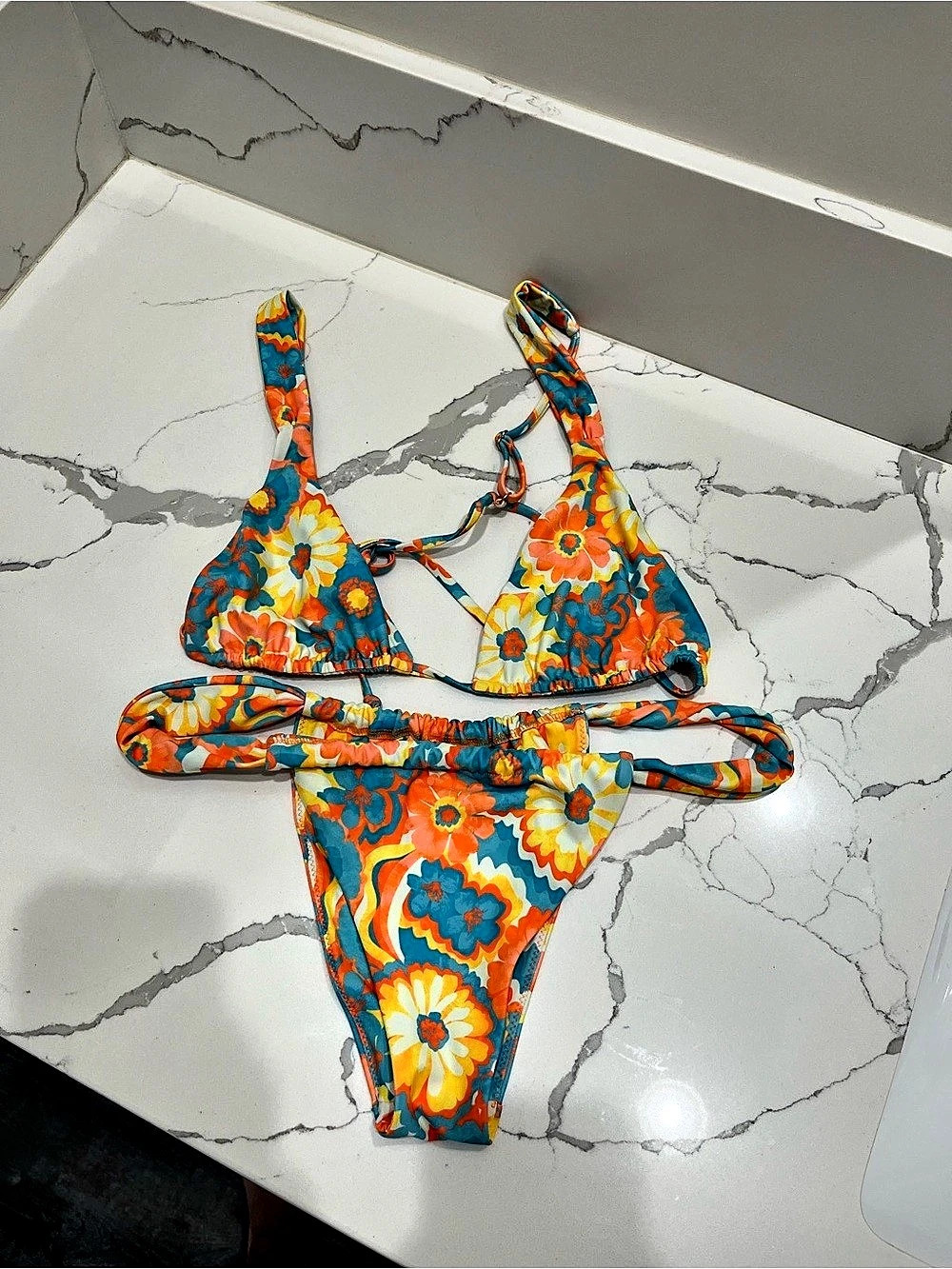 Like New Kulani Kinis Slide Bralette Bikini Top XL/ Ruched Thong Bikini Bottom L